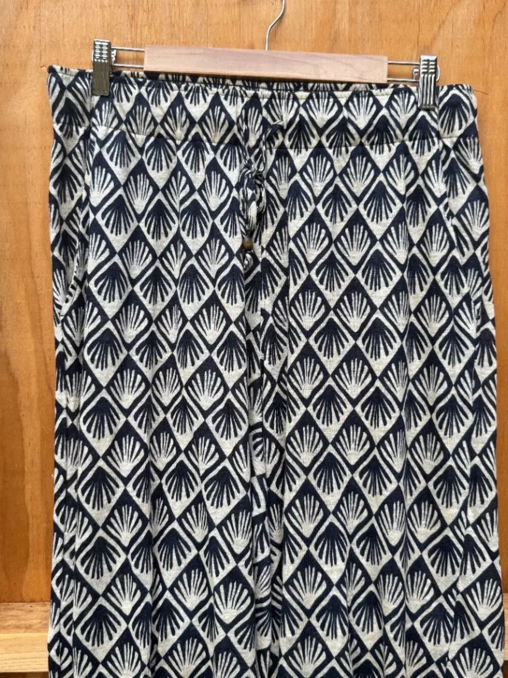 C&C California 100% Linen 2-Piece Set | Black & Cream Geometric Shell Print | Si